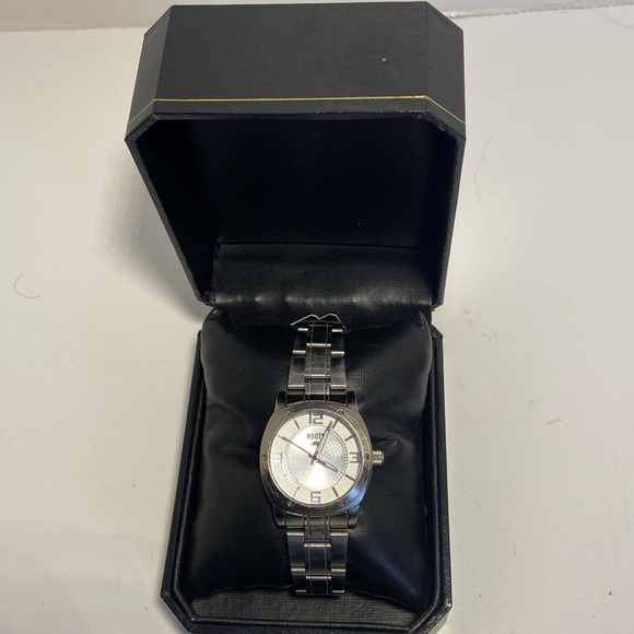 Roots Boyfriend Analog Wristwatch of Nickel Free Stainless Steel - Picture 3 of 10